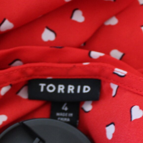 TORRID TANK CAMISOLE Hearts Criss Cross Back 4 4X 26 Pre-Loved - Picture 9 of 11